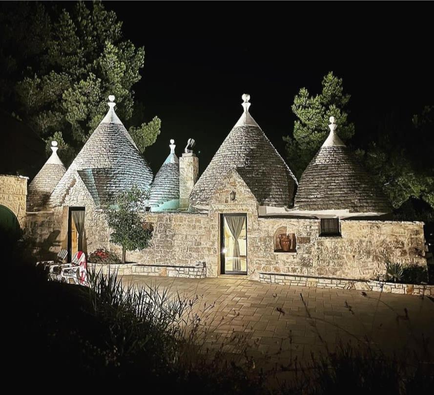 Вилла Trullo Bosco Libero Остуни Экстерьер фото