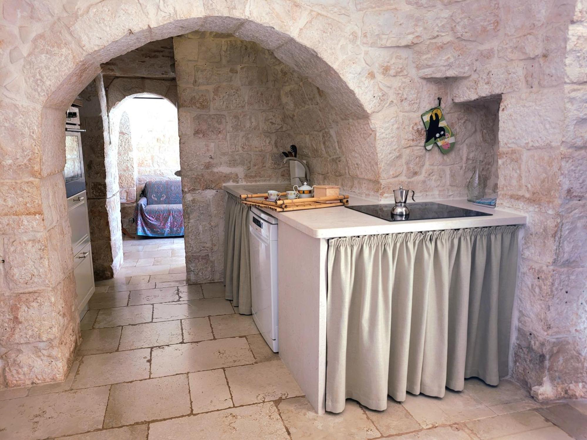 Вилла Trullo Bosco Libero Остуни Экстерьер фото